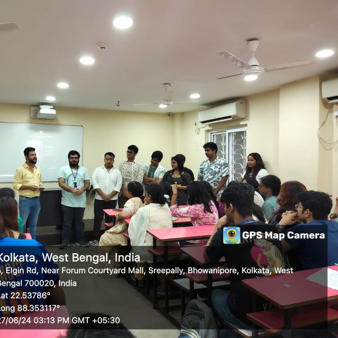 Screening of Nidrito aka Asleep