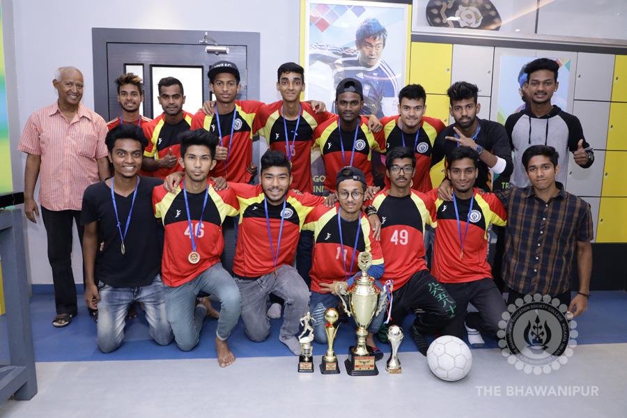 JOVENES  CUP